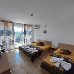 West Къща за гости 3*