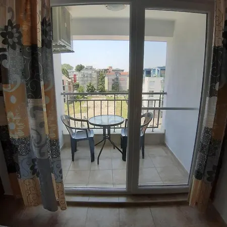 West Affittacamere Sunny Beach