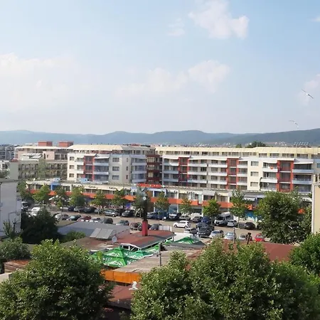 بيت ضيافة West *