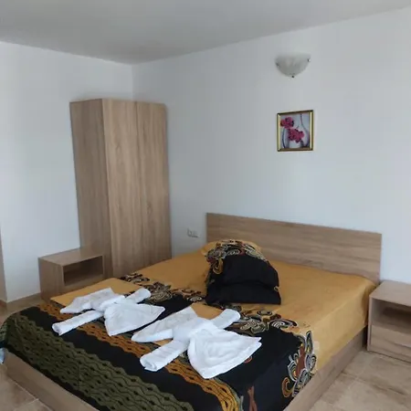 Pensión West 3*