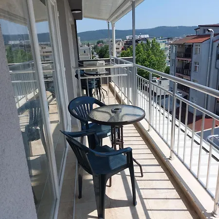 Pensión West 3*