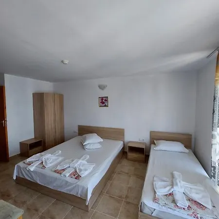 West Σάνι Μπιτς